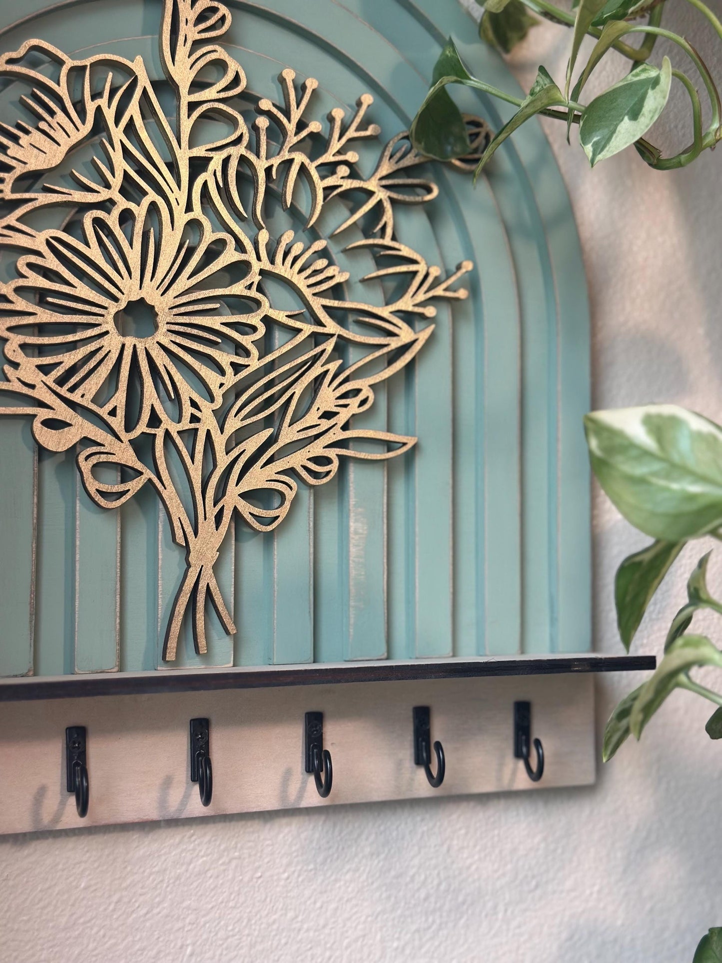 Arched Bouquet Key and Jewelry Holder