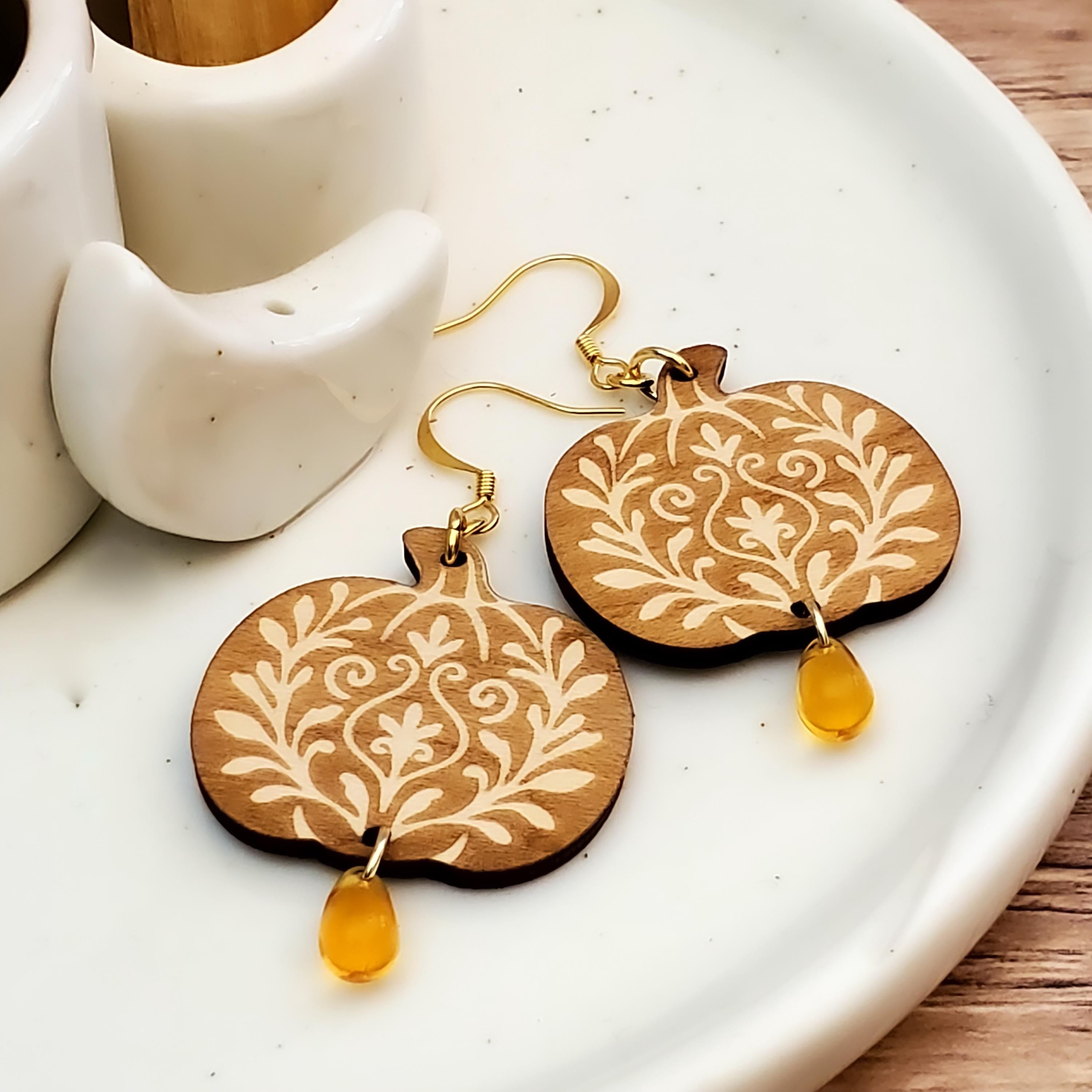 14K Gold Pumpkin Dangle Earrings