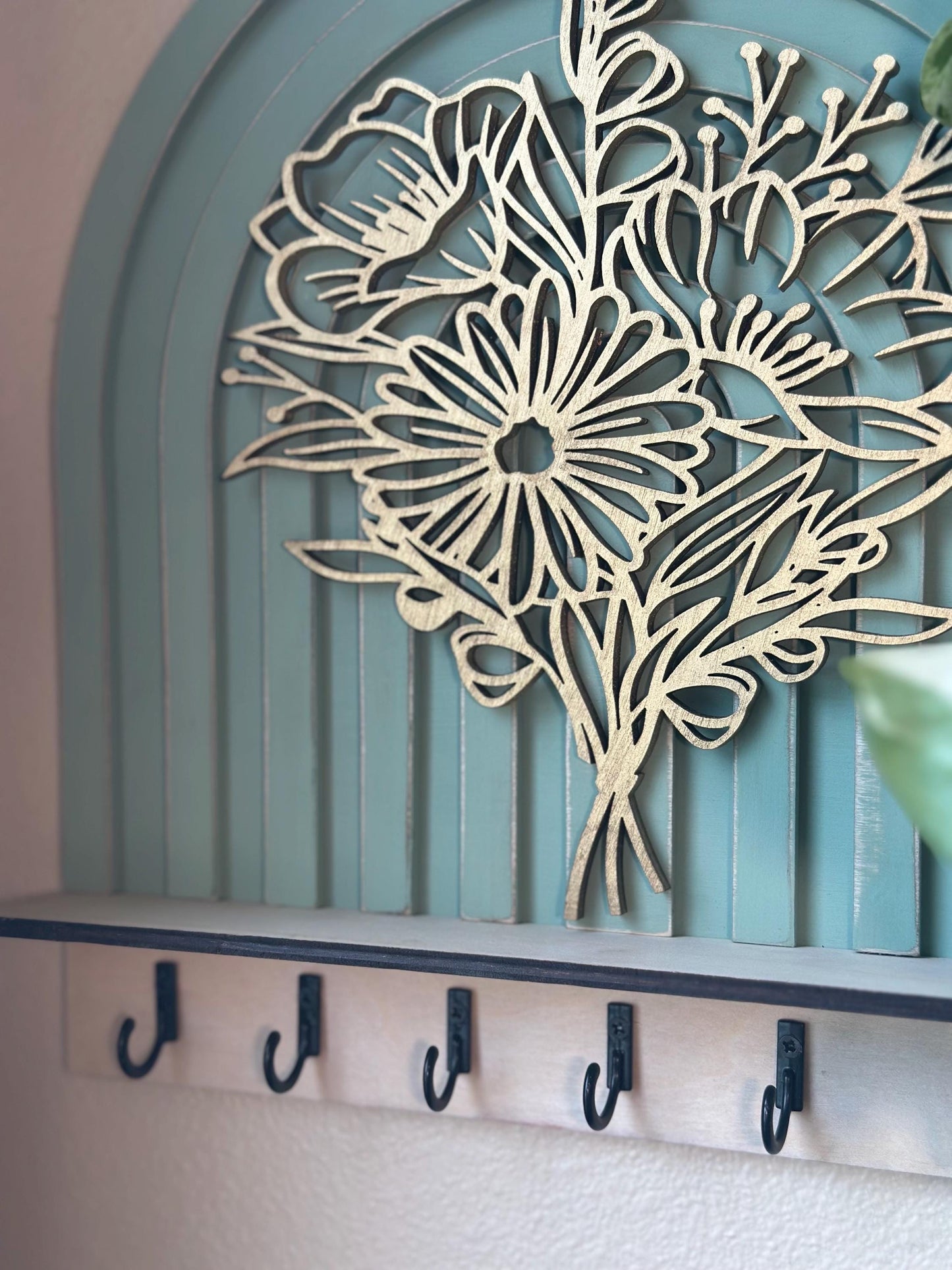 Arched Bouquet Key and Jewelry Holder